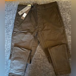Men’s zanerobe Sureshot golf pant. Black colour